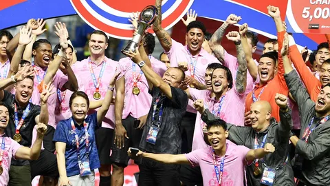 “เนวิน” ตัดสินใจแล้ว หลัง “บุรีรัมย์” คว้า 4 แชมป์ ใน 1 ฤดูกาล