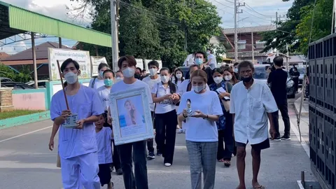คนสนิท-แฟนคลับใจหาย แห่ร่วมงานศพ "วิ วิรดา" บอกจะเป็นนางเอกในใจทุกคนตลอดไป