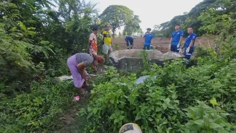 มาเก็บเห็ดแต่เจอศพ ป้าเกือบช็อก "หนุ่มเร่ร่อน" จมบ่อน้ำข้างอาคารบ้านพักรถไฟร้าง