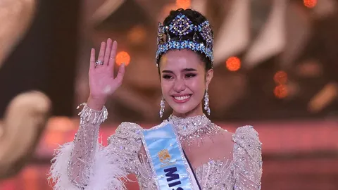 มิสเวิลด์ "โอปอล" บินโชว์สวยอังกฤษ สื่อนอกเกาะชีวิตแห่ชื่นชม ชี้ช่วยรณรงค์มะเร็งเต้านม