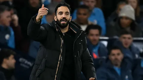 เสียวทั้งลีก "แมนยูฯ" ยื่นซื้อ "แข้งฟอร์มร้อน" เรียบร้อยแล้ว