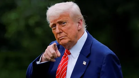 ทรัมป์ยืนยัน เตรียมเดินทางเยือนจีน หลังโทรศัพท์คุยกับ สี จิ้นผิง