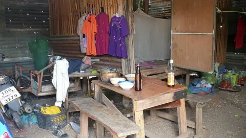 พ่อเฒ่าเมาคลั่ง ฟาดดับรุ่นน้อง เมียถูกลูกหลงเจ็บ