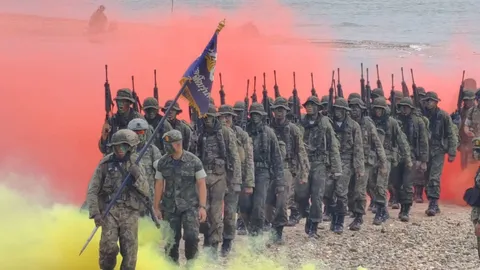 ฮูย่า จบแล้ว SEAL “มนุษย์กบ” รุ่นที่ 53 จบ 25 นาย จากผู้ผ่านเกณฑ์รับการฝึก 68 นาย