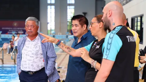 นายกสมาคมกีฬาทางน้ำคนใหม่ เยี่ยมนักกีฬาฝึกซ้อม ย้ำจากนี้ต้องไม่มีปัญหาเรื่องงบฯ
