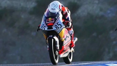 “เกียรติศักดิ์“ นักบิดไทย ลุยสังเวียนโหด คว้าท็อป 14 เก็บแต้ม ”โมโตจีพีฯ“ ที่ อารากอน