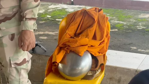 ปกครองจับสึกพระรายวัน เสพยาบ้า อ้างวัยรุ่นแถวบ้านนำมาถวาย