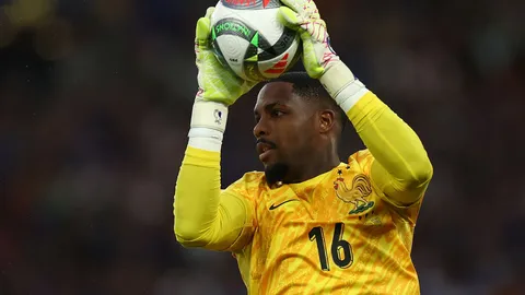 ไม่ยอมโดนโก่งราคา! "เชลซี" ล้มดีล "ไมค์ เมญ็อง" หลัง "มิลาน" เรียกค่าตัวเกินจริง