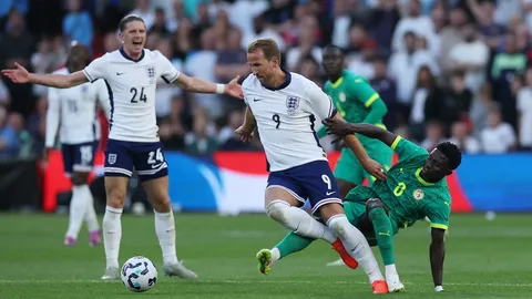 ผลบอล ทีมชาติอังกฤษ หมดสภาพ พลิกพ่าย เซเนกัล คาบ้าน