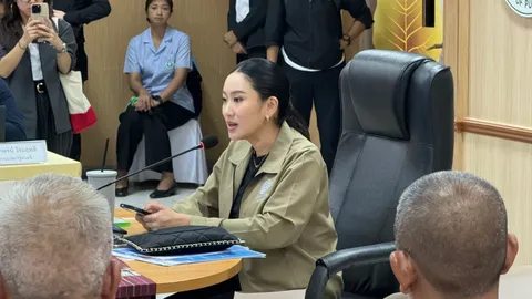 นายกฯล้อมวงกินข้าวทหาร แนะ ผวจ.สุรินทร์ ตั้งข้อสังเกตเวลาเปิด-ปิดด่านชายแดนไทย-กัมพูชา