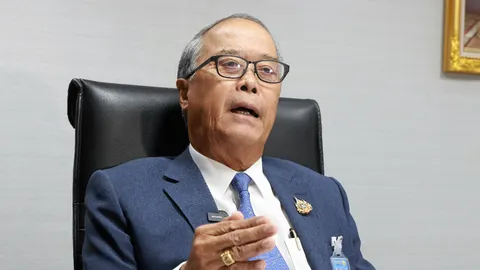 “ชูศักดิ์” แจงนำงบฯ 68 ที่ กมธ.ปรับลด 35,000 ล้าน ไปแจกเงิน 10,000 ไม่เข้าข่ายข้อห้าม