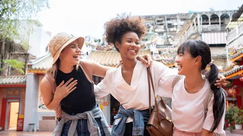 เทรนด์ใหม่มาแรงในจีน บริการไกด์ส่วนตัวฟีลเพื่อนสนิท