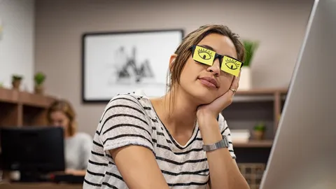 กระแส Ghostworking มาแรง แกล้งงานยุ่ง แต่อู้ฉ่ำ แถมแอบหางานในขณะทำงานกว่า 92%