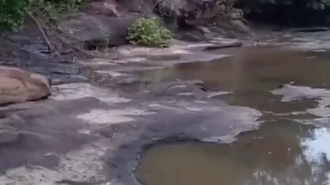 ผัวชวนเมียกระโดดสะพานข้ามน้ำตกห้วยจันทร์ ก่อน ตร.เข้าจับกุม ปมข่มขืนลูกวัย 14