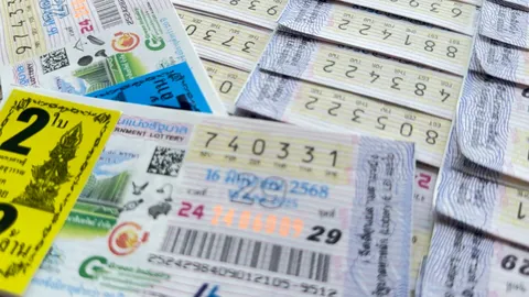 เลขเด็ดเชียงใหม่มาแล้ว งวดนี้เลขพุ่มพวงมาแรง ตามด้วยเลขเครื่องบินตก-ปฏิทินจีน