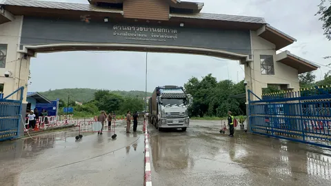 ด่านถาวรบ้านผักกาด ห้ามรถส่งสินค้าทางการเกษตร ส่วนสินค้าทั่วไป-คนผ่านปกติ