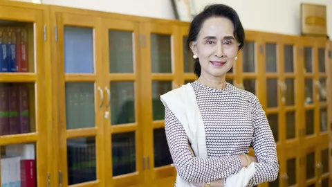 อองซานซูจี ฉลองวันเกิดครบรอบ 80 ปี ในเรือนจำรัฐบาลทหาร