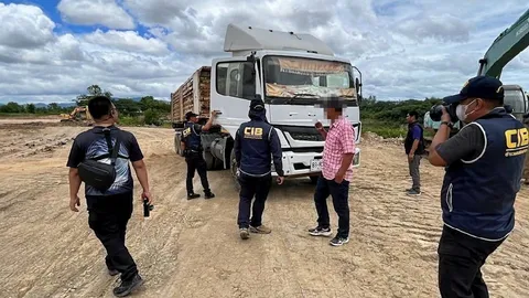 บ่อดินอิทธิพล อ้างอดีตบิ๊กอัยการ ป.บุกค้นยังทำตัวกร่าง จับพร้อมสมุนต่างด้าว