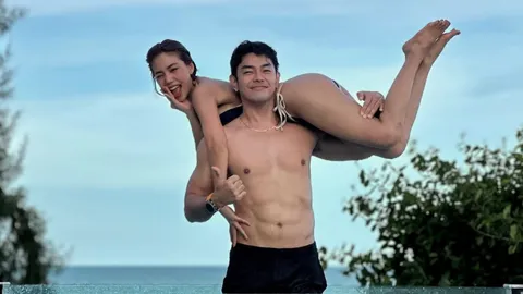 เปิดภาพความแซ่บ อาร์ต พศุตม์ แบก ปุ๋ย พัชรินทร์ ใส่ชุดว่ายน้ำสุดเซ็กซี่