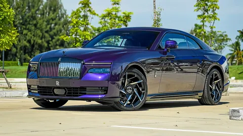 โรลส์-รอยซ์ไฟฟ้า "แบล็คแบจ สเปกเตอร์" ว้าว! เปิดราคาสมศักดิ์ศรี 41.5 ล้านบาท