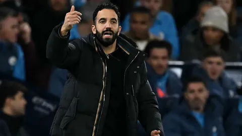 "แมนยูฯ" เอาจริง เตรียมยื่นซื้อ "ดาวยิงฝีเท้าฉกาจ" ค่าตัว 44.5 ล้านปอนด์