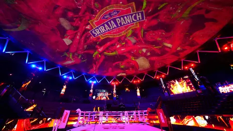 ซอสพริกศรีราชาพานิช งัดกลยุทธ์ Immersive Branding ในเวทีมวยราชดำเนิน