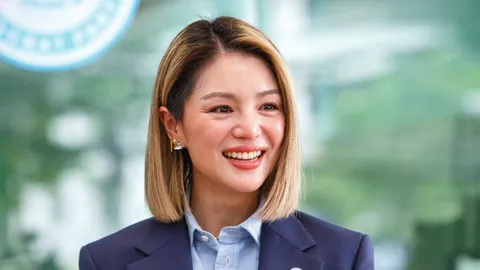 “มาดามเดียร์” โบกมือลาออกจากสมาชิกพรรคประชาธิปัตย์ หลังมีมติร่วมรัฐบาลต่อ