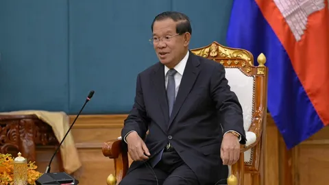 ทัวร์ไทยจอดเพียบ แห่คอมเมนต์เฟซบุ๊ก "ฮุนเซน" หลังสามารถเข้าส่องโปรไฟล์ได้แล้ว