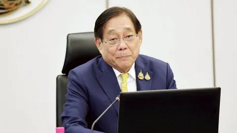 “พิชัย” ประชุมฉุกเฉินเตรียมรับมือกัมพูชา ย้ำไม่ได้เป็นปฏิปักษ์-ดูแลแรงงานอย่างดี