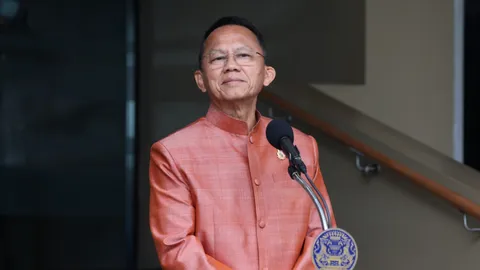 “สมศักดิ์” ย้ำ ดึงกัญชาเป็นยาเสพติด ก่อนหน้านี้ทำไม่สำเร็จ ติดรองนายกฯ คนนั้น