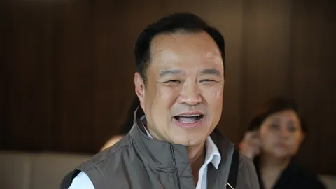 “อนุทิน” รับ “ทักษิณ” ไม่เหมือนเดิม ถ้ารักคงไม่ยึด มท.ไป ย้ำไม่เอา กาสิโน