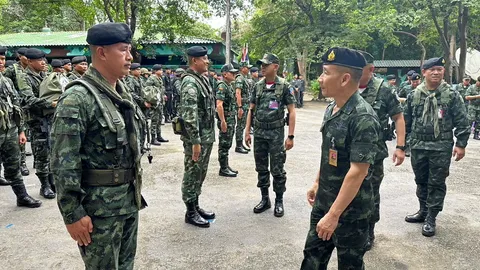 เยี่ยมกำลังพล