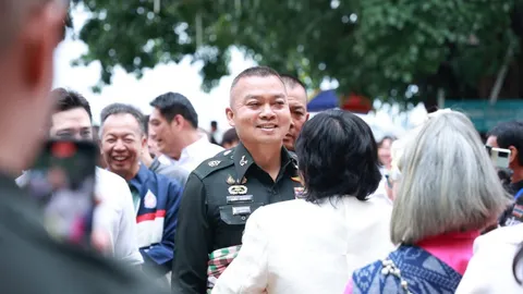 แม่ทัพภาคที่ 2 ประกาศไม่กลัวหมอผีเขมรทำของใส่ ลั่นทำอะไรผมไม่ได้ (คลิป)