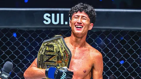 “นาบิล อานาน” ดีใจจนขาสั่น! ขึ้นแท่นแชมป์โลก ONE มวยไทย รุ่นแบนตัมเวตตัวจริง (คลิป)