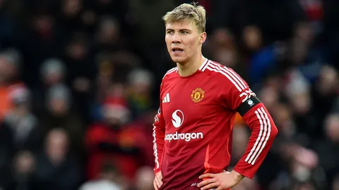 ติดต่อแล้ว "แมนยูฯ" เลือก "ตัวแทนฮอยลุนด์" เรียบร้อย ผลงานผลิตประตูโหดกว่าเยอะ