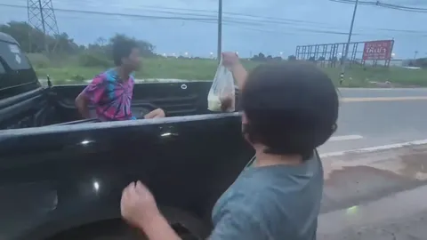 แม่สุดช้ำ แจ้งจับลูกชายติดยาบ้า ขอเงินปั่นสล็อต อ้างเอามาทำทุน เคยได้เป็นหมื่น