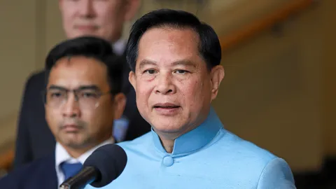 “พีระพันธุ์” เตรียมรื้อโครงสร้างไฟฟ้า หนุนติดโซลาร์รูฟท็อปง่ายขึ้น แก้ค่าไฟแพงถึงต้นตอ