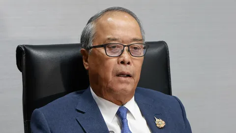 “ชูศักดิ์” รับ ครม. หารืออำนาจรักษาการนายกรัฐมนตรี โยนถามเลขาฯ กฤษฎีกาปมยุบสภา