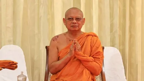 เปิดประวัติ "พระเทพวชิรธีราภรณ์" อดีตเจ้าอาวาสวัดพระพุทธฉาย สึกปมคลิปสีกากอล์ฟ