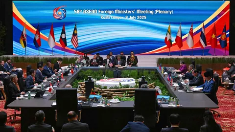มาเลเซียเปิดประชุม รมว.ต่างประเทศอาเซียน อันวาร์ชี้สหรัฐฯใช้นโยบายภาษีเป็นเครื่องมือกดดันชาติอื่น