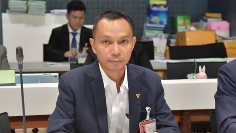 “เชตวัน” โต้ “ทักษิณ” ให้ค้นพระยาละแวกเจอแต่เรื่องคลั่งชาติ แนะ “อิ๊งค์” แก้ตำราเรียน