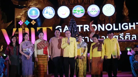 งานแห่เทียนพรรษาอุบลฯ จัดยิ่งใหญ่ระดับโลก