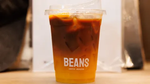 สวนทางเศรษฐกิจฝืด เปิดสูตรรอดร้านกาแฟยุคข้าวยากหมากแพง “ราคาหลักสิบ” เป็นทางรอดตัวจริง