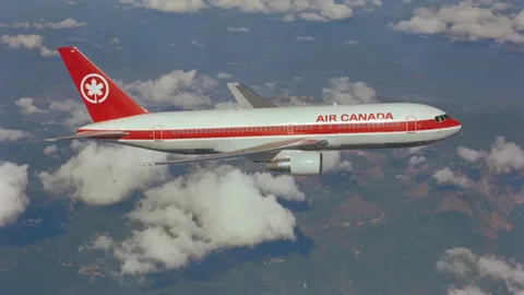 น้ำมันหมดกลางอากาศแต่รอดปาฏิหารย์ ย้อนรอย Boeing 767-200 Air Canada Flight 143