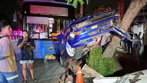 ชนวินาศ