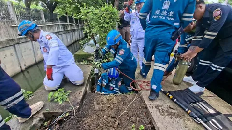 หนุ่มอเมริกันคลั่ง เปลือยมุดท่อระบายน้ำ กู้ภัยเข้าช่วย เจอกัดสายนาฬิกา-เคี้ยวโชว์