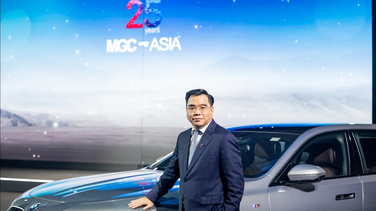 มิลเลนเนียมฉลอง 25 ปีลุย BMW i7