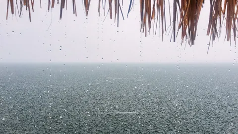สภาพอากาศวันนี้ หลายจังหวัดยังคงมีฝนตกหนัก ทะเลคลื่นสูง 2 เมตร