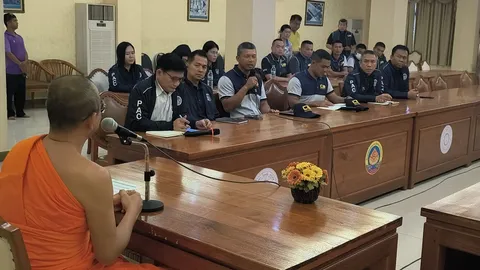 ตร.สอบสวนกลาง ตรวจสอบบัญชีวิทยาลัยสงฆ์พุทธชินราชฯ หาหลักฐานโยง "สีกากอล์ฟ" 