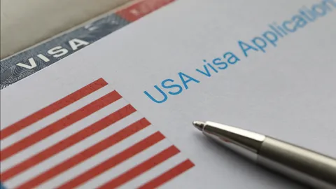 จะไปอเมริกาต้องจ่ายเพิ่ม สหรัฐฯ ขึ้นค่าธรรมเนียมวีซ่าและค่าเดินทางปี 2025 คนไทยโดนด้วย